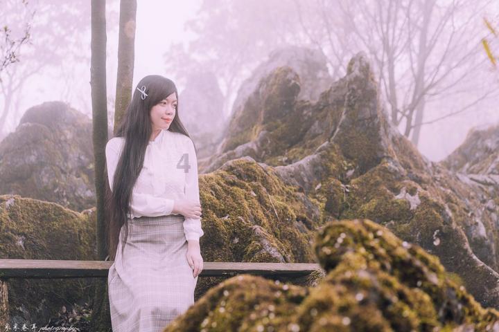 《甄嬛传》:孟静娴至死不知,她喂弘曕粥时的“小心机”害了她